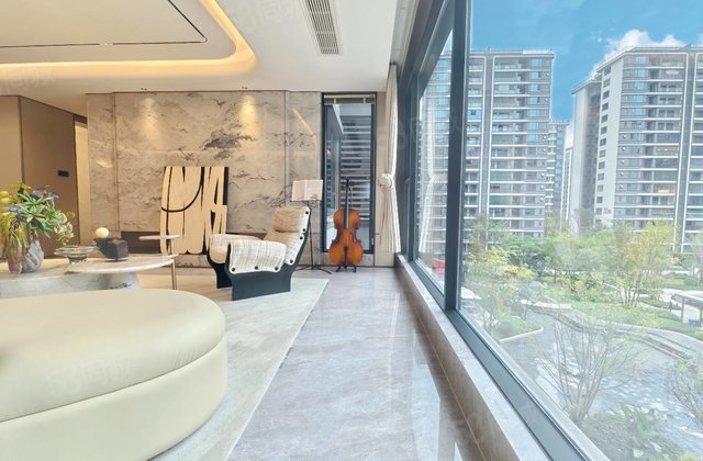 滟澜洲芳华里4室2厅146㎡56万二手房图片