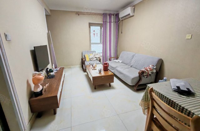 急售精装温馨两居室好楼层，熟人的随时看房！莲湖新城，昌润莲城