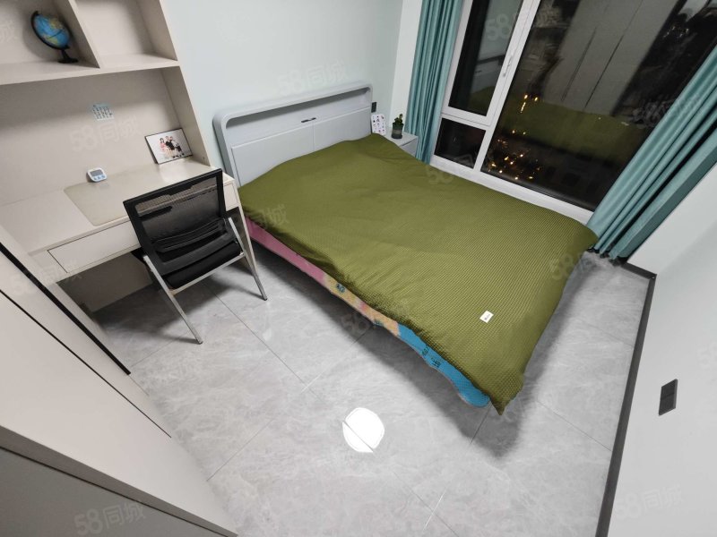 金辰雅居带家具家电价格可议精装修带车位储藏室