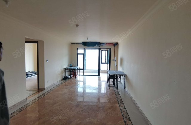 新出，急售，观景房翡丽湾新房未住，看房随时双阳台南北通透