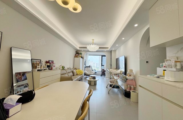 逸都国际2室2厅88㎡200万二手房图片