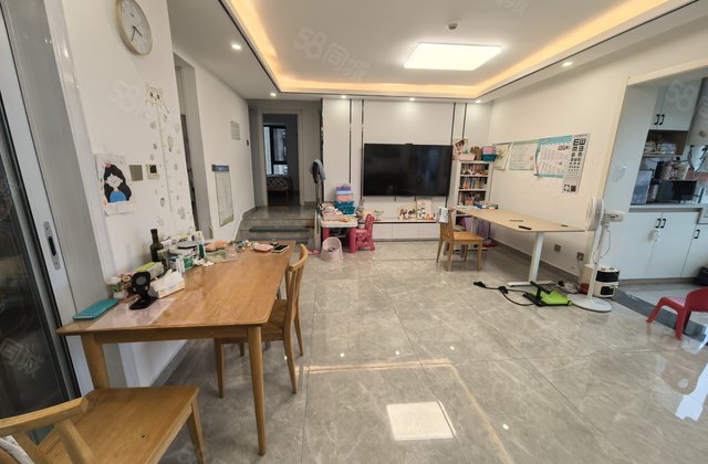 观景房 西边户 锦绣学府三室 好楼层 免大税 送车位储藏室