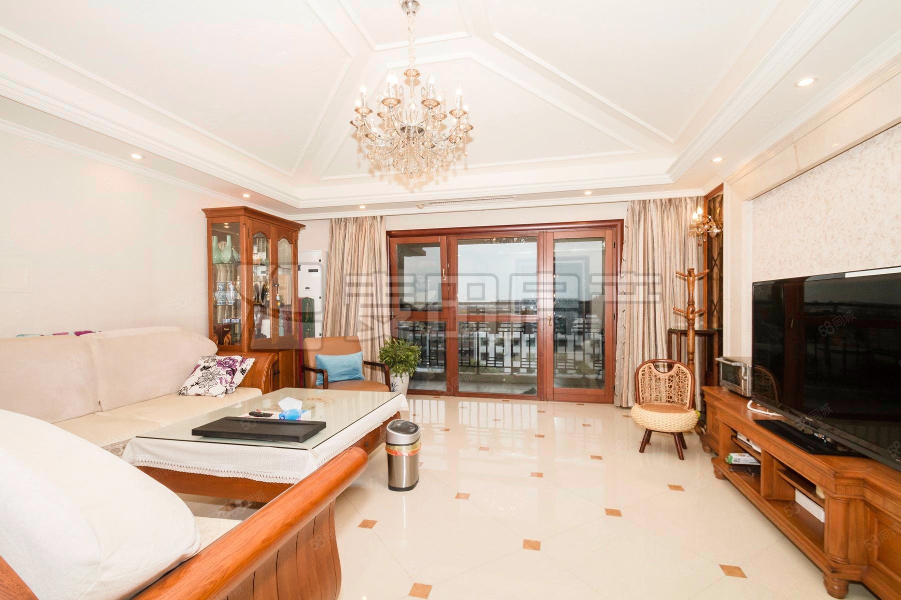 億城西山華府瓏園4室2廳2衛(wèi)176.36㎡南北1600萬(wàn)