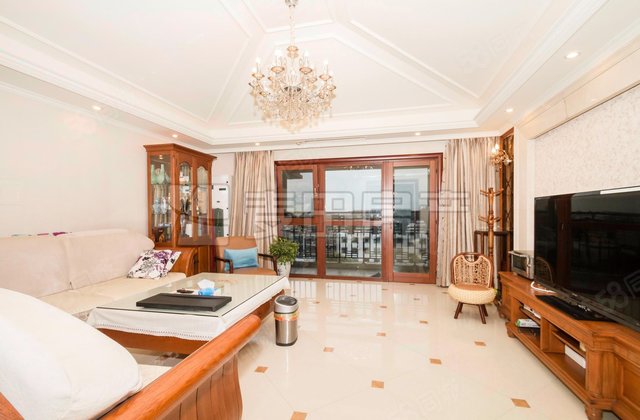 億城西山華府瓏園4室2廳2衛(wèi)176.36㎡南北1600萬(wàn)