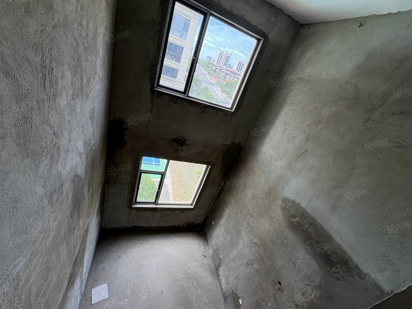 中梁壹号院(别墅)3室2厅3卫169㎡东南178万