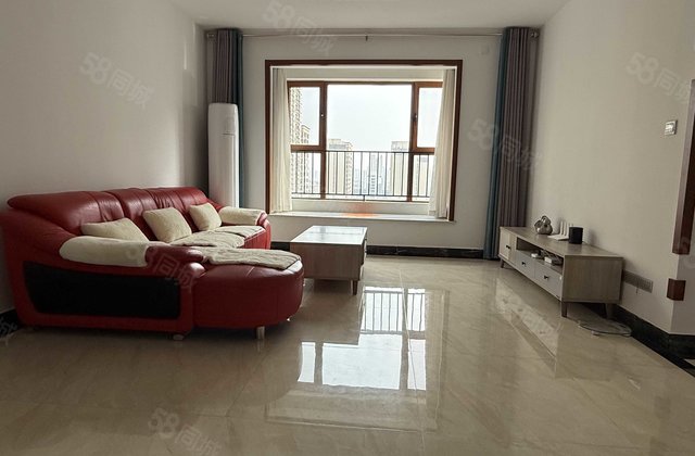 东关国际商品，边户  12楼车位储，免大税精装3居