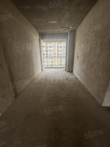 水木清华3室2厅2卫116㎡南北62万