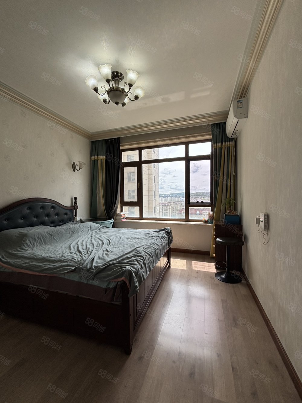 塞纳阳光3室2厅2卫133㎡南北76.8万