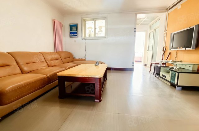 水城中学西门 中间楼层 小三室停车方便 有钥匙 急售