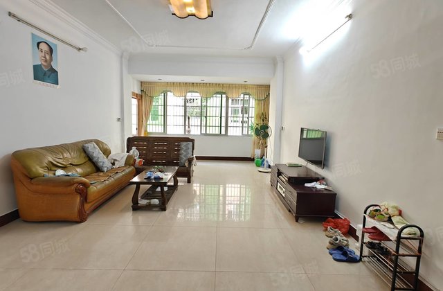 南湖二区4室2厅145㎡45万二手房图片