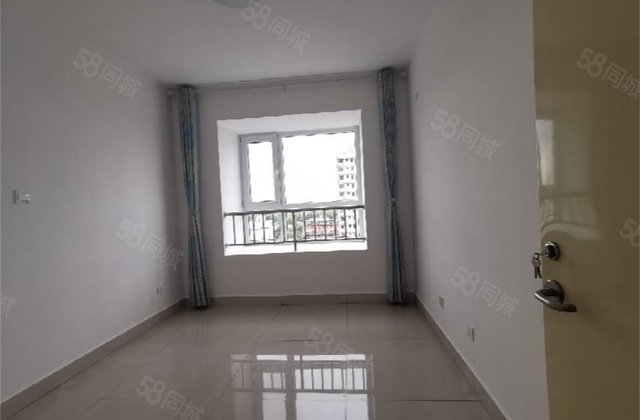 文轩本部 羡林苑 电梯两室 有证 带车位 急卖 60 万