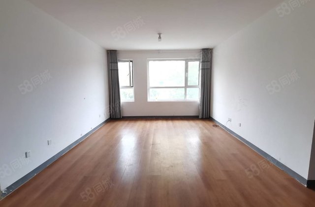 急售开发区江北水镇 新房未住  免大税 随时看房 房东诚心