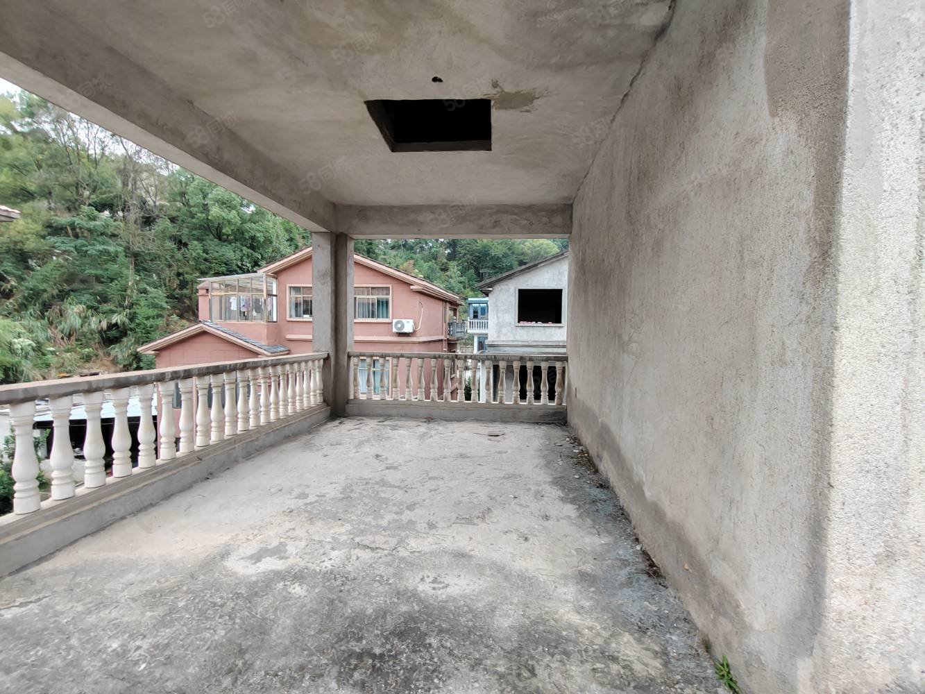 湖田壹号7室3厅3卫420㎡南北169万