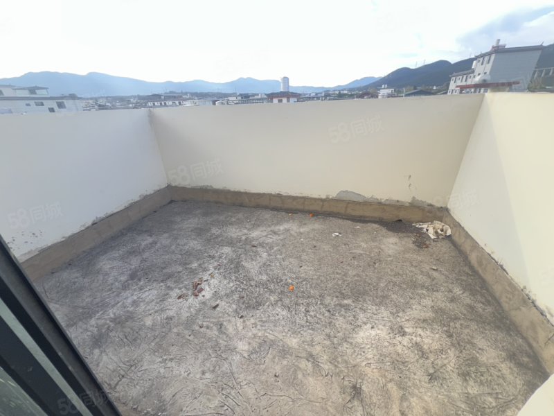 尚吉家园7室2厅5卫368㎡南北286万