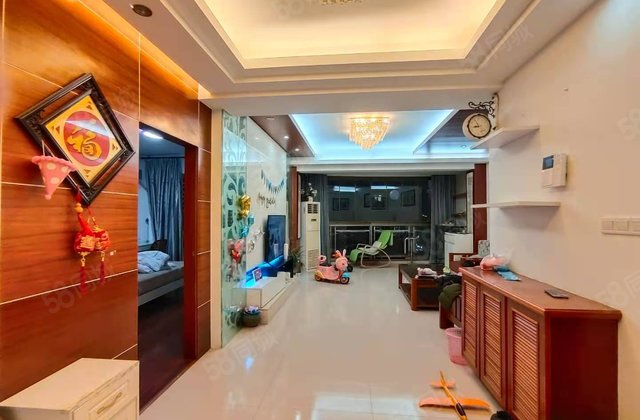 东城一号3室2厅141㎡160万二手房图片