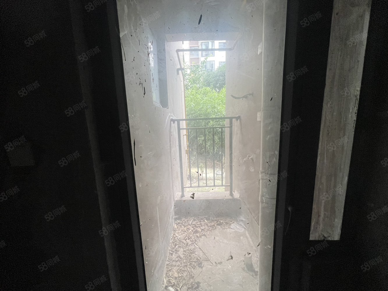 景秀双院2室2厅1卫63㎡东南18万