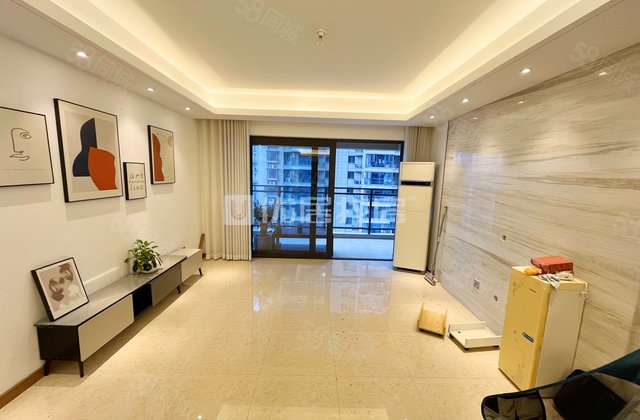 绿地中央广场3室2厅122㎡150万二手房图片