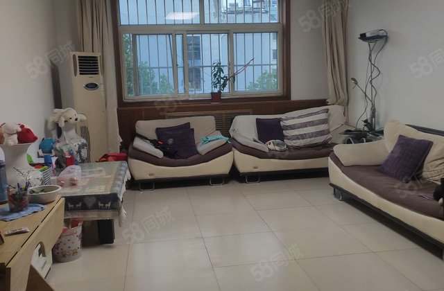 文轩本部 三室两厅 中间楼层 免大税 停车方便