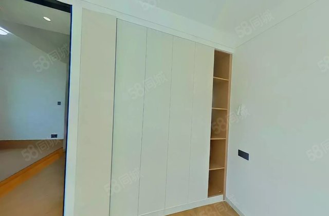 恒强马德里2室1厅55㎡28万二手房图片