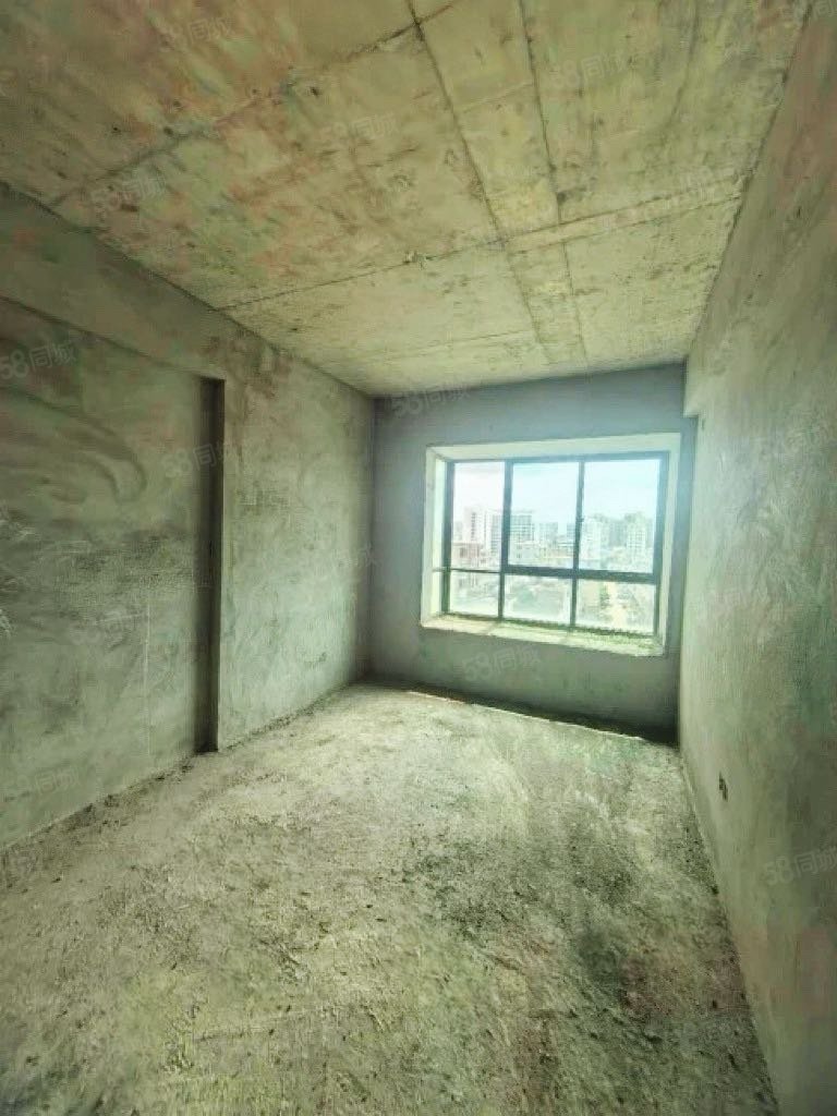 御泉名都2室2厅1卫73.62㎡南45万