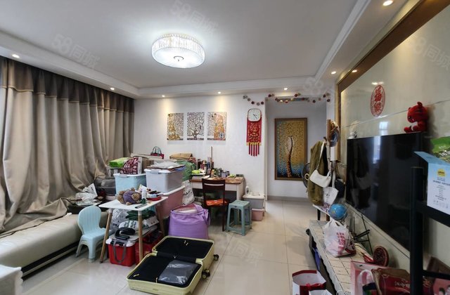 汽车站附近，金柱康城3室东边户带车位储免大税。