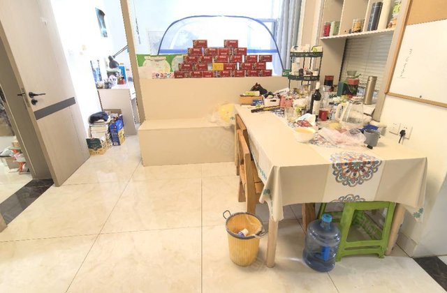 文轩中学本部！教育局家属院 检察院 文轩花园 停车方便免大税