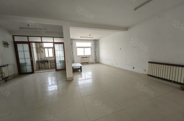 万达北邻3楼三室两厅两卫111平 仅售59万