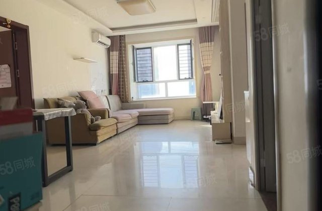 装修好 高楼层视野好 带电梯 购物方便 近医院 正规商品房