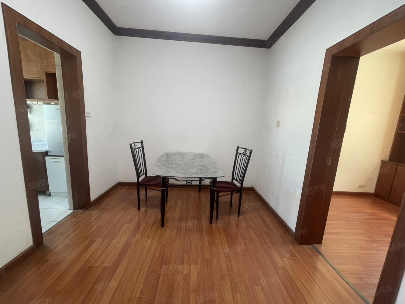 园丁小区3室2厅1卫100㎡南北45万