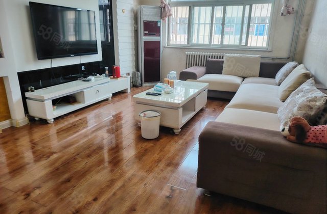 文轩本部，  附近精装3室朝阳随时看房