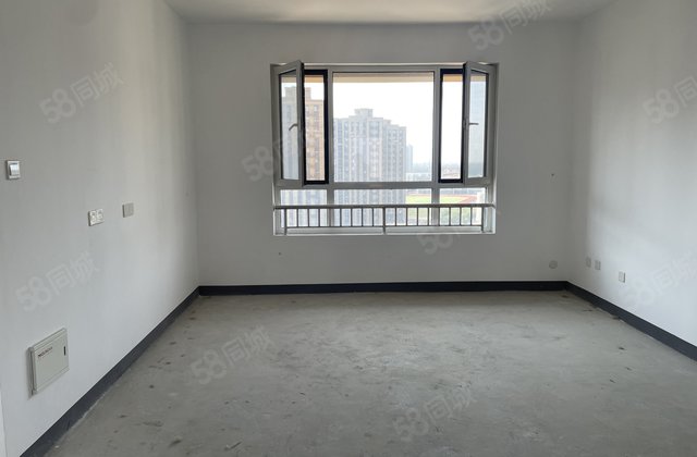 民生凤凰城8号院南北通透4叶草全明户型新房未住