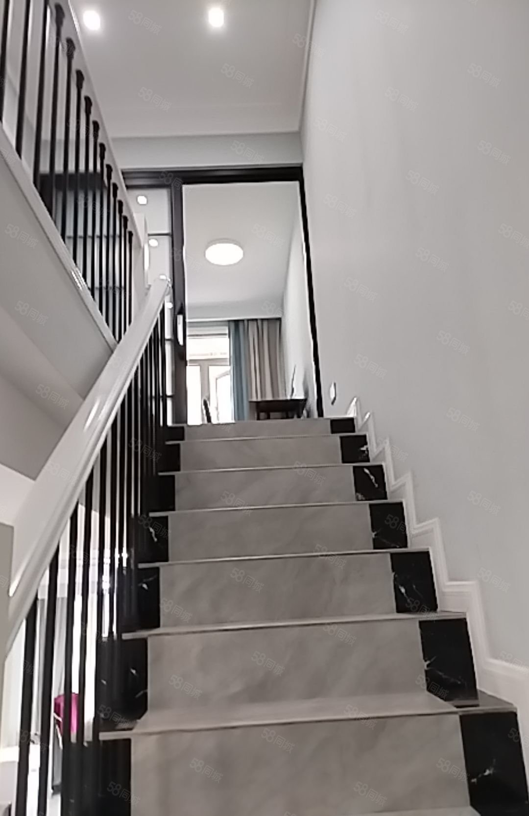 东方明珠城市花园3室2厅2卫89.62㎡东北89万