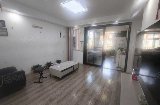 东昌附近，电梯洋房，带车位，储藏室免大税好楼层，御润好家