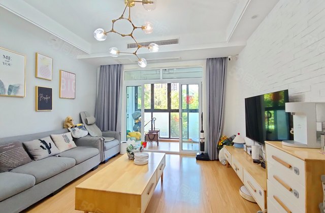 名流印象(三期)4室2厅118.25㎡78万二手房图片