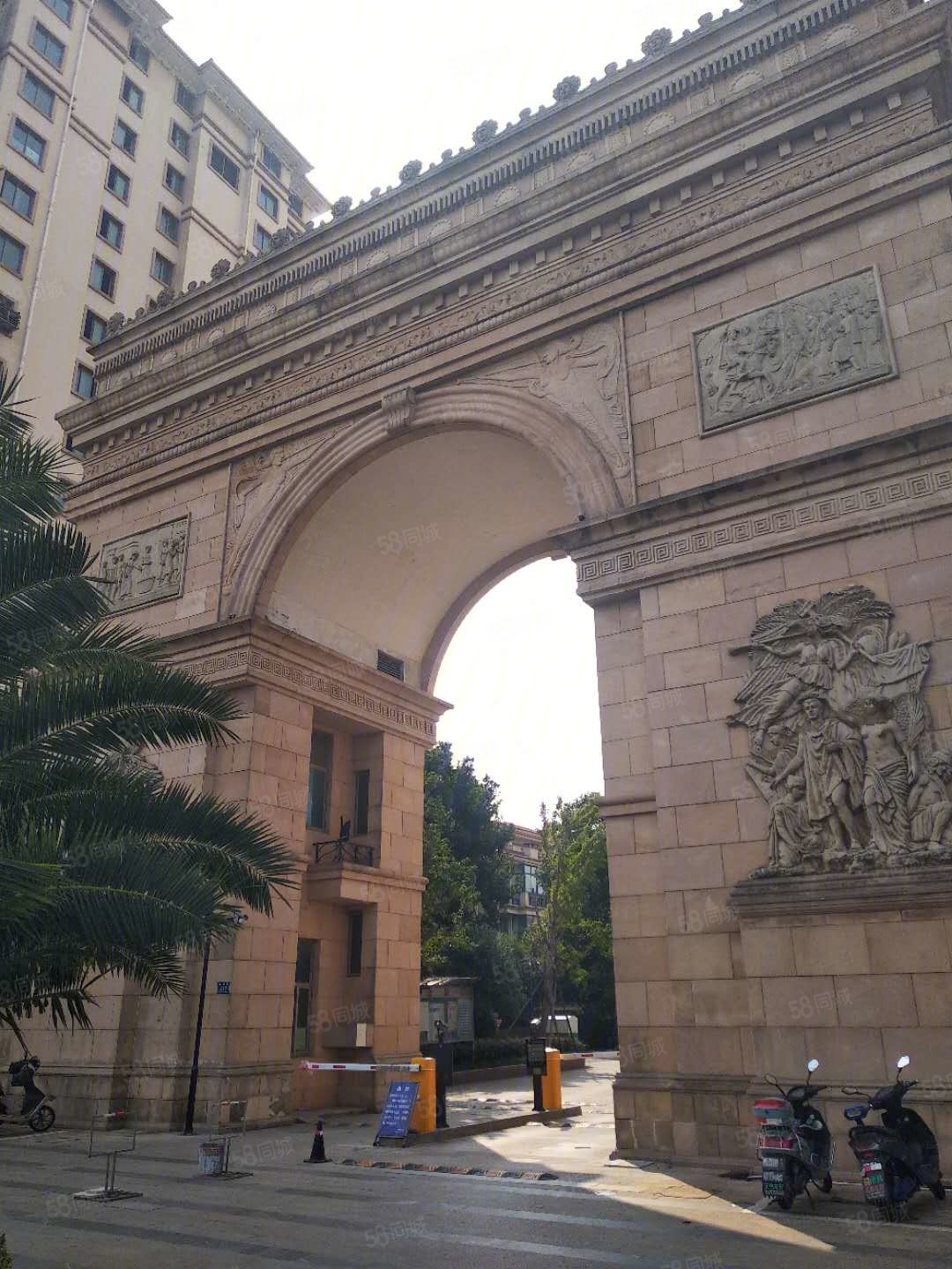 东方巴黎城2室2厅2卫52㎡南北40万