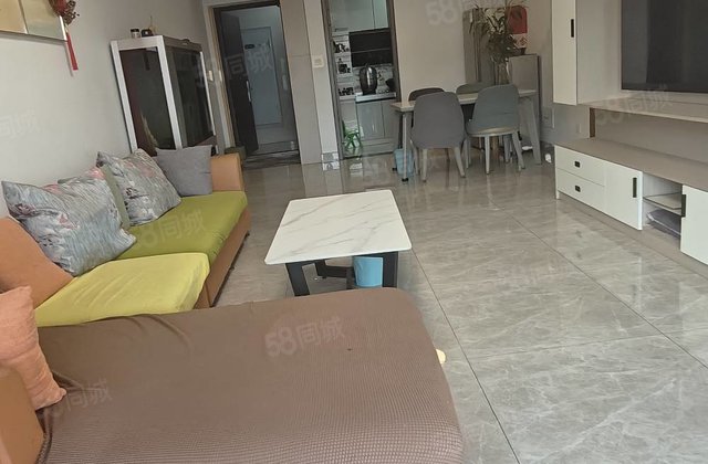 房!莲湖新城精装三室!送车位!送储藏室!免大税!