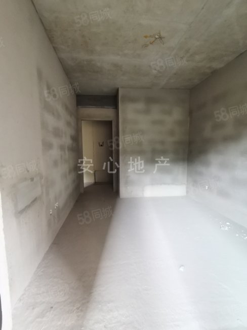 华地公元3室2厅2卫135㎡南北98万