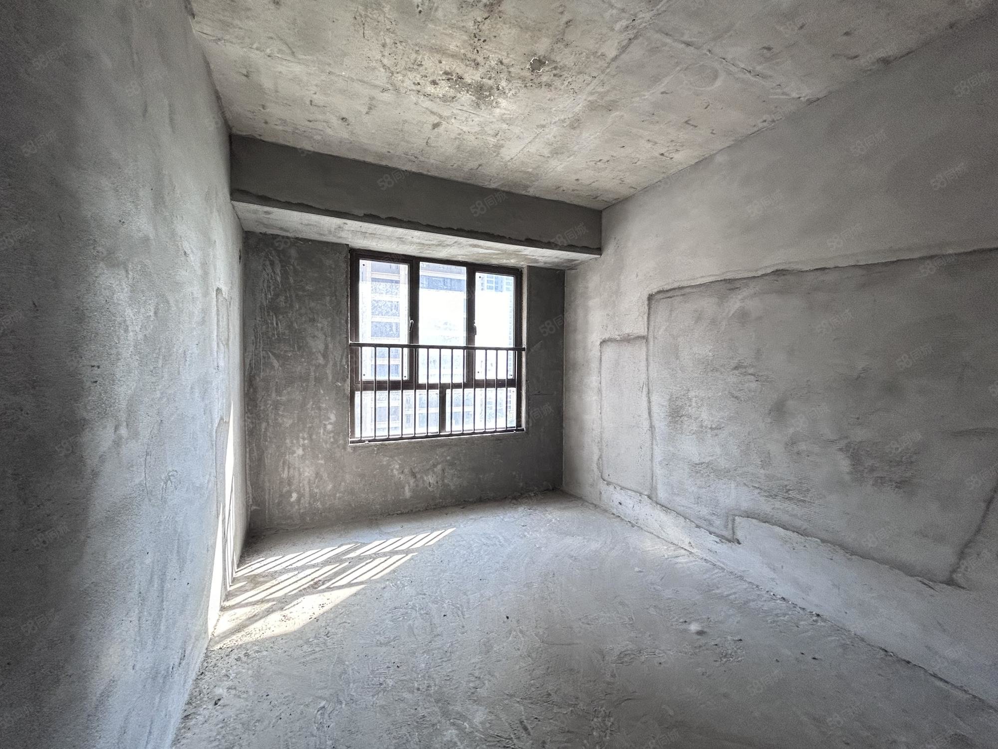 力标澴河壹号院3室2厅1卫95㎡南北42万