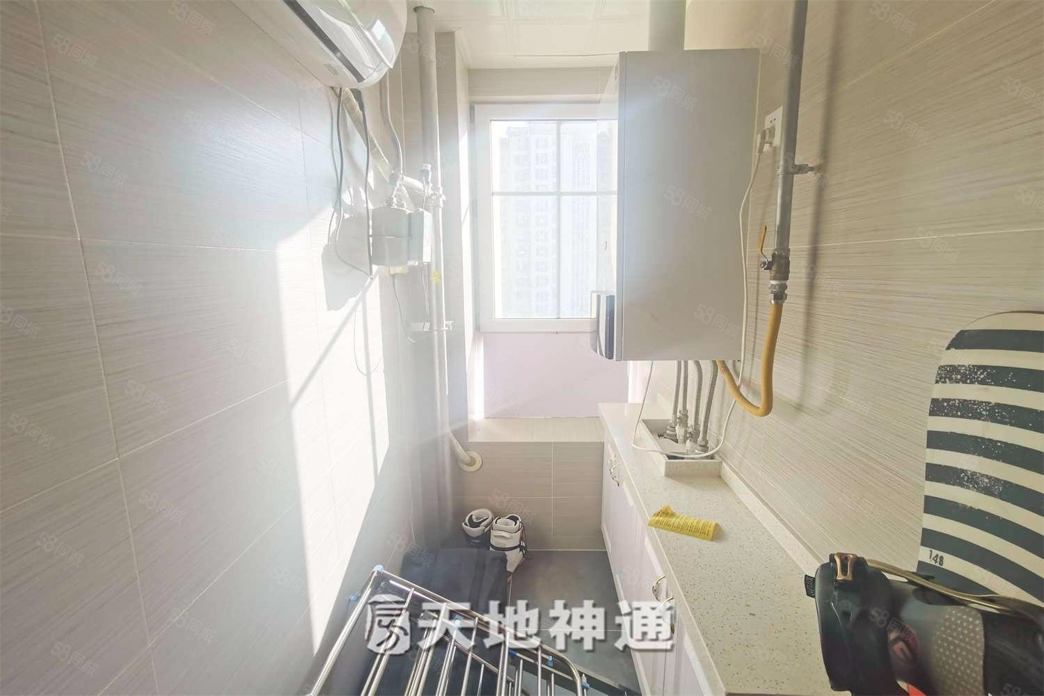 雁棲一品園(A區(qū))1室1廳1衛(wèi)79.32㎡南135萬