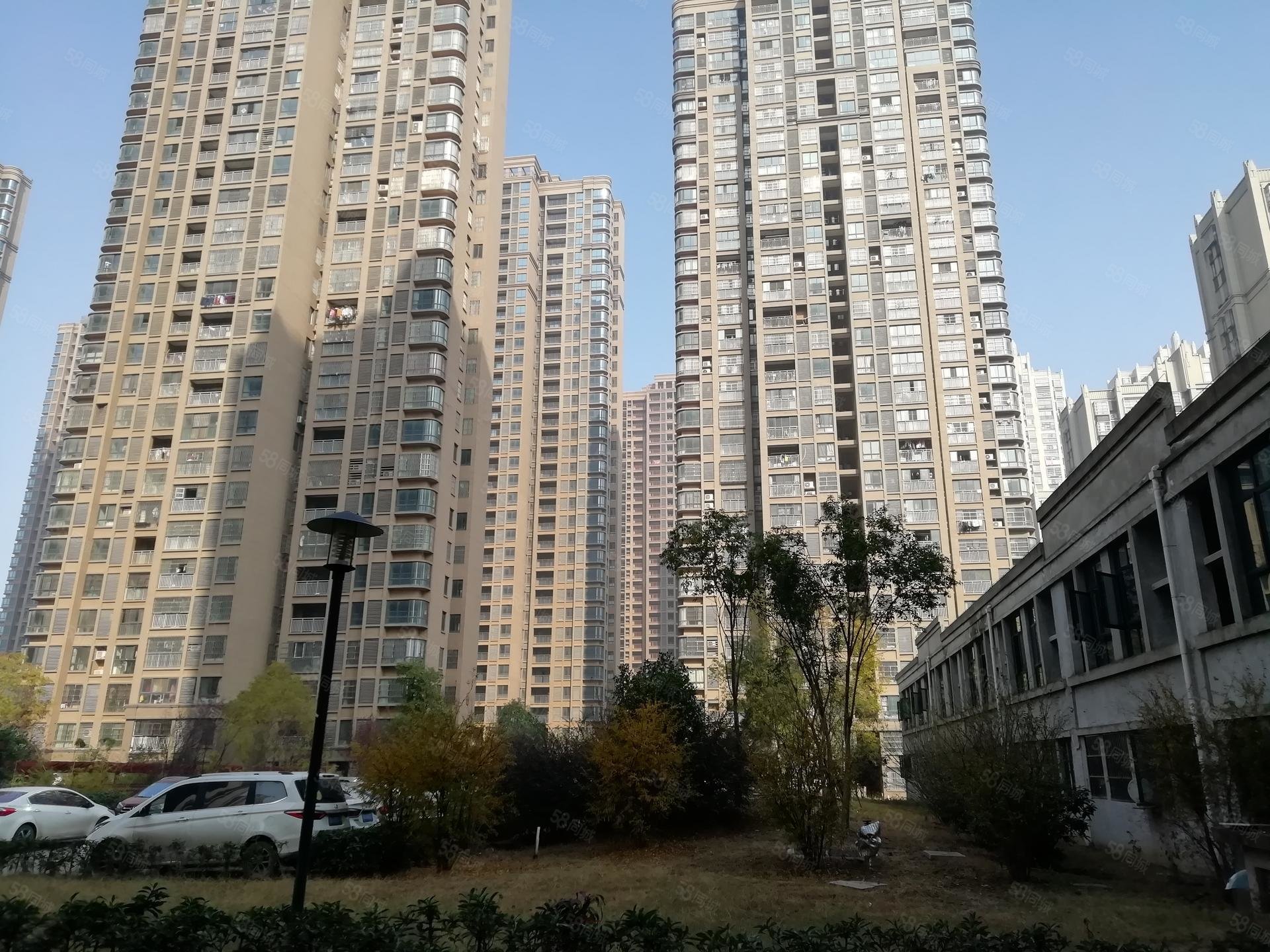 国开公馆3室2厅1卫92㎡南132万