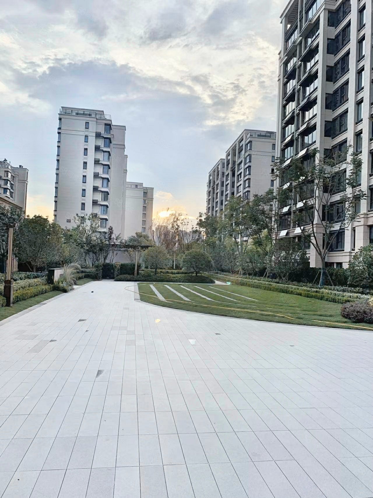 品质洋房底复 东边户超大私家花园 满二 采光好,旭辉公园府-合肥58