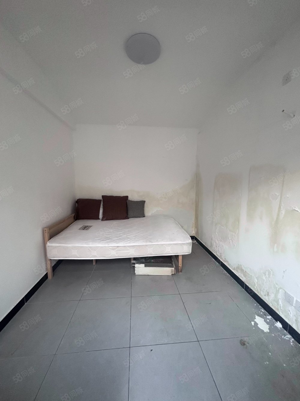 永康胡同小區(qū)1室0廳1衛(wèi)14.3㎡南245萬