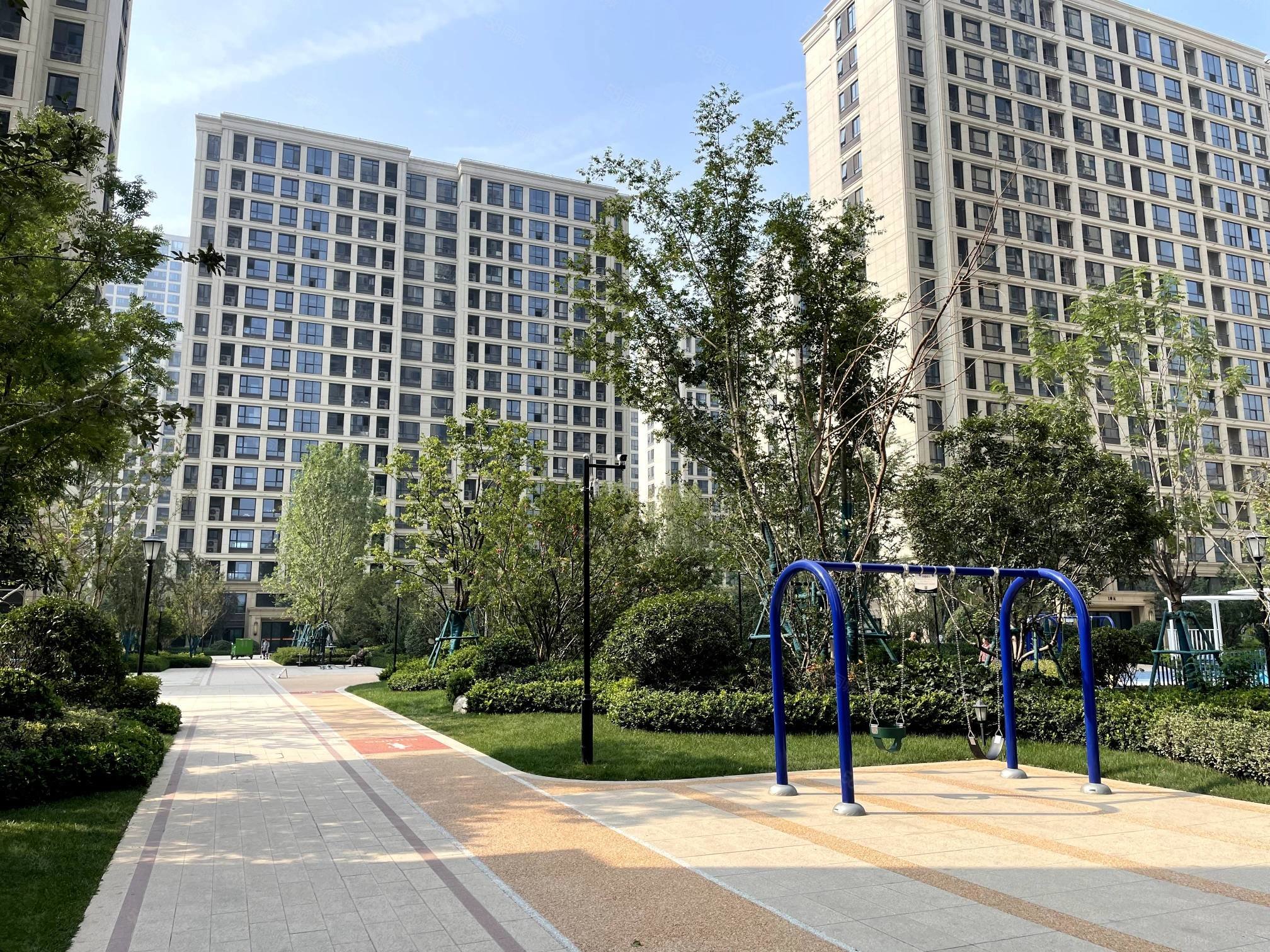 陆港绿城西安全运村子衿苑北苑3室2厅1卫102.93㎡南北200万