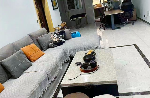 麓湖宫(一期)3室0厅300㎡79万二手房图片