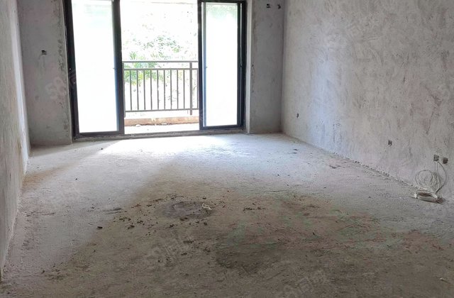 永秀花园北二区4室2厅130.66㎡166.7万二手房图片