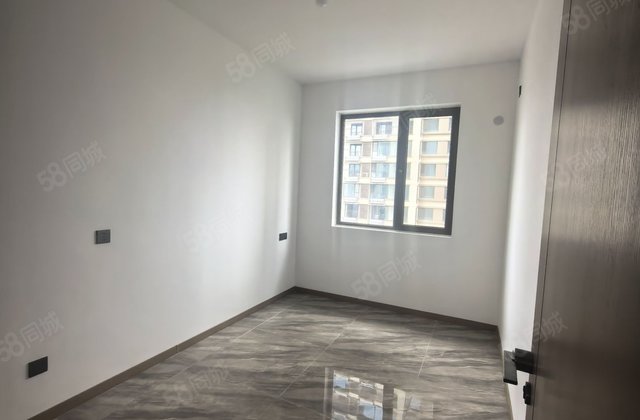 一实验 财信学府印象 三叶草双阳台 送车储一梯两户 城市玖玺