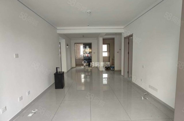 江北水镇小洋房!精装修,元宝户型南北通透,送储藏室诚心出售