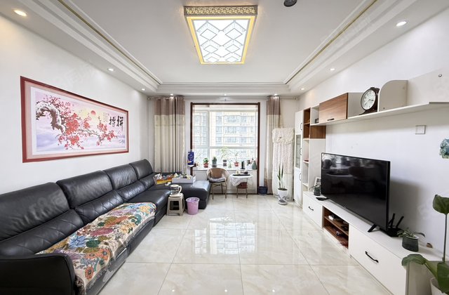 星光东昌丽都精装修 送车储电梯房 南北通透