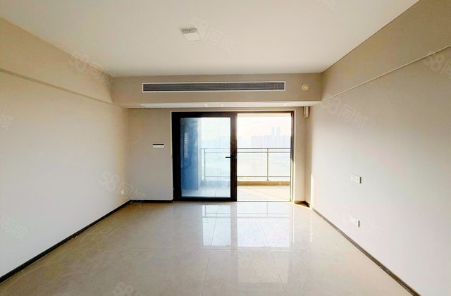 时代印记4室2厅161.1㎡180万二手房图片