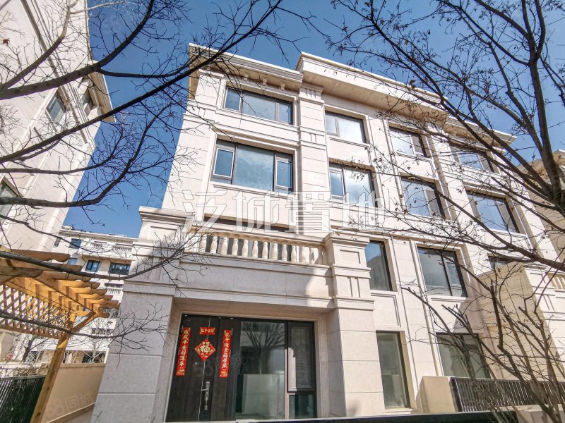 國瑞熙墅二區(qū)4室3廳3衛(wèi)418㎡南北1680萬